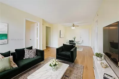 4801 NW 7th St #803-16, Miami, FL 33126 - Photo 4