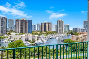 19900 E Country Club Dr, Aventura, FL 33180 - Photo 12