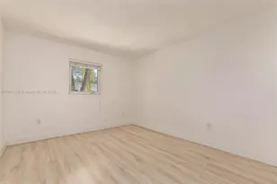8605 SW 68th Ct, Pinecrest, FL 33156 - Photo 4