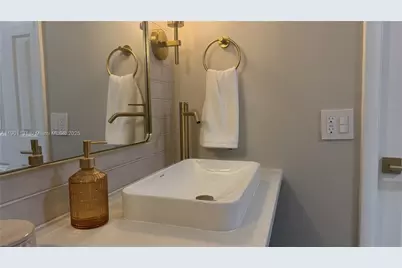 9440 W Flagler St #306, Miami, FL 33174 - Photo 32