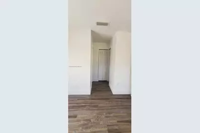 5100 W 12th Ln #E-7, Hialeah, FL 33012 - Photo 26