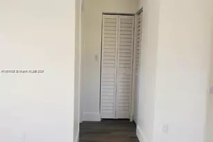 5100 W 12th Ln, Hialeah, FL 33012 - Photo 26