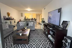 2850 Somerset Dr, Lauderdale Lakes, FL 33311 - Photo 12