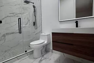 8850 NW 98th Ct, Doral, FL 33178 - Photo 14