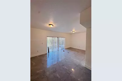 949 SW 6th Pl, Florida City, FL 33034 - Photo 4