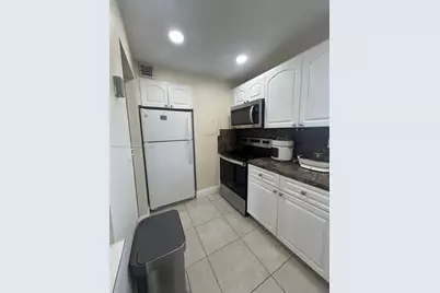 1700 NE 191st St #304, Miami, FL 33179 - Photo 10