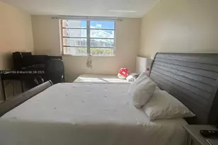 1700 NE 191st St, Miami, FL 33179 - Photo 4