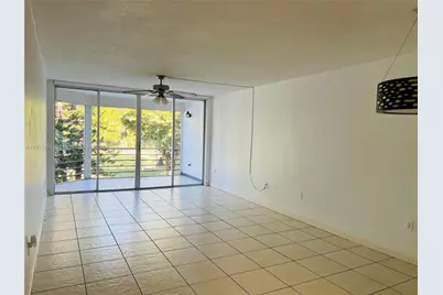 1351 NE 191st St #E211, Miami, FL 33179 - Photo 4