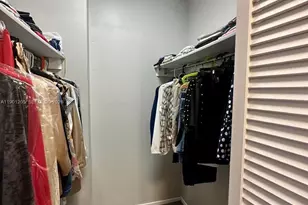 500 Bayview Dr, Sunny Isles Beach, FL 33160 - Photo 28