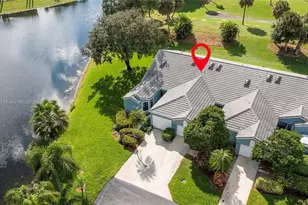 8220 Waterford Ln, Tamarac, FL 33321 - Photo 38
