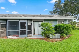 8220 Waterford Ln, Tamarac, FL 33321 - Photo 30