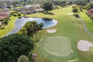 8220 Waterford Ln, Tamarac, FL 33321 - Photo 42