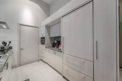 495 Brickell Ave #2211, Miami, FL 33131 - Photo 10