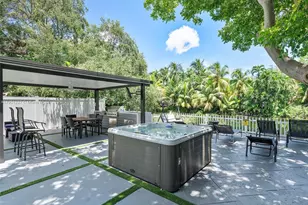 11843 W Biscayne Canal Rd, Miami, FL 33161 - Photo 14