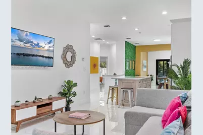 11843 W Biscayne Canal Rd, Miami, FL 33161 - Photo 22