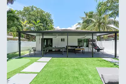 11843 W Biscayne Canal Rd, Miami, FL 33161 - Photo 32