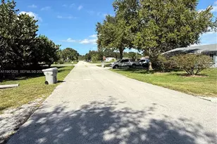 2409 SE 2nd Ave SE, Vero Beach, FL 32962 - Photo 16