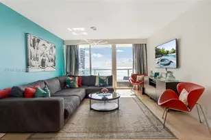 100 Bayview Dr, Sunny Isles Beach, FL 33160 - Photo 4