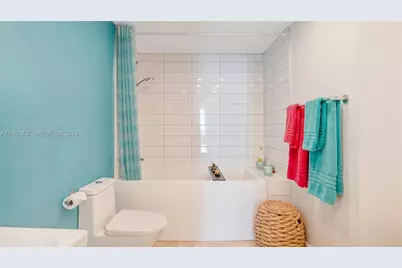 100 Bayview Dr #1807, Sunny Isles Beach, FL 33160 - Photo 14