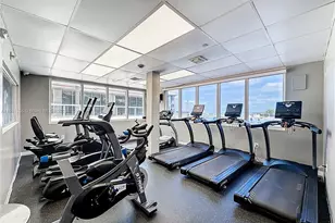 19201 Collins Ave, Sunny Isles Beach, FL 33160 - Photo 32