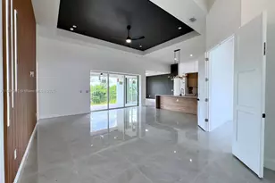 322 NW 9th St, Cape Coral, FL 33993 - Photo 14