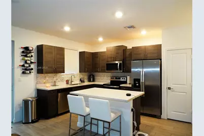 2363 SE 11th St, Homestead, FL 33035 - Photo 10