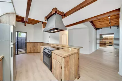 616 Briarwood Cir, Hollywood, FL 33024 - Photo 14