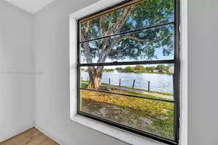 616 Briarwood Cir, Hollywood, FL 33024 - Photo 34