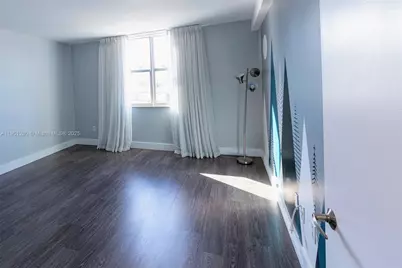 401 69th St #212, Miami Beach, FL 33141 - Photo 16