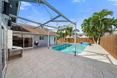 7461 NW 36th St, Lauderhill, FL 33319 - Photo 22