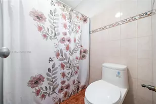 7461 NW 36th St, Lauderhill, FL 33319 - Photo 16