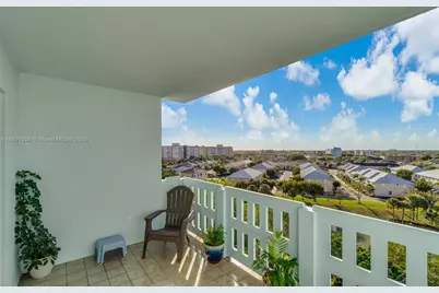 4001 Hillcrest Dr #812, Hollywood, FL 33021 - Photo 20