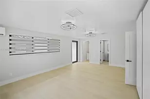 160 E 34th St, Hialeah, FL 33013 - Photo 36