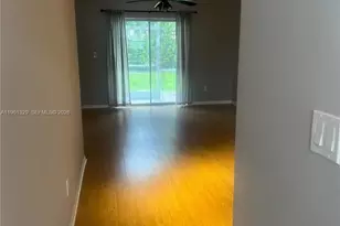 438 NE 210th Cir Terrace, Miami, FL 33179 - Photo 6