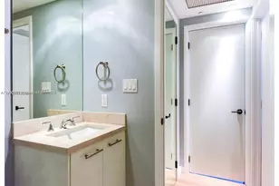 6801 Collins Ave, Miami Beach, FL 33141 - Photo 10