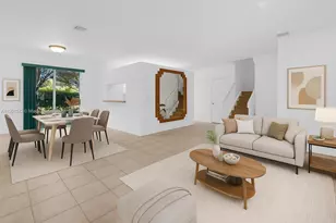 15113 NW 8th St, Pembroke Pines, FL 33028 - Photo 2