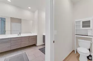 8822 NW 161st Terrace, Miami Lakes, FL 33018 - Photo 22