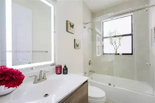 8723 NW 102nd Pl, Doral, FL 33178 - Photo 12