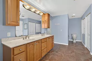 112 Camelot Ct, Royal Palm Beach, FL 33411 - Photo 36