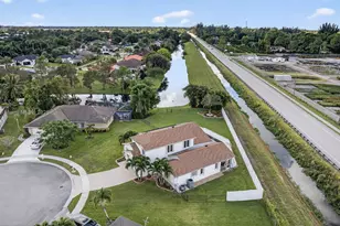 112 Camelot Ct, Royal Palm Beach, FL 33411 - Photo 70