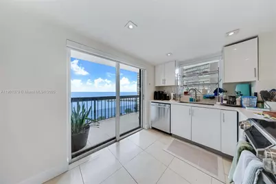 2333 Brickell Ave #1406, Miami, FL 33129 - Photo 12