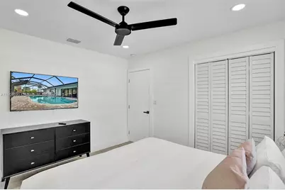 1141 N Northlake Dr, Hollywood, FL 33019 - Photo 28