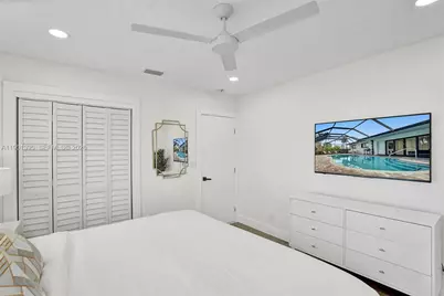 1141 N Northlake Dr, Hollywood, FL 33019 - Photo 24