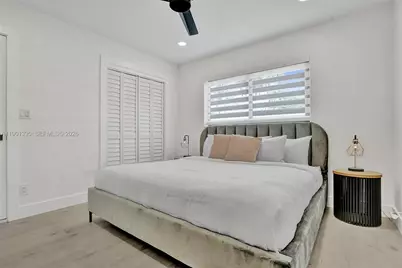 1141 N Northlake Dr, Hollywood, FL 33019 - Photo 28