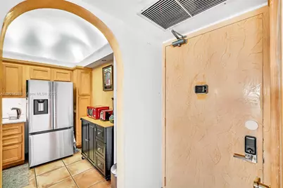 20301 W Country Club Dr #PH22, Aventura, FL 33180 - Photo 34