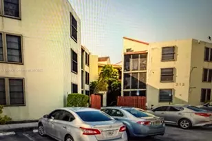 212 Lake Pointe Dr, Oakland Park, FL 33309 - Photo 1