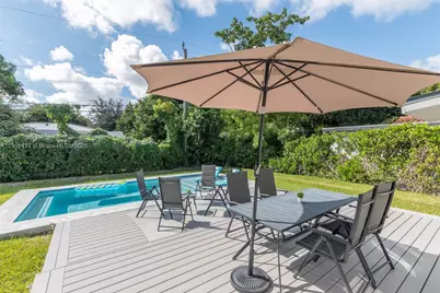 260 NE 46th St, Miami, FL 33137 - Photo 22