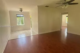 1015 NE 112th St, Biscayne Park, FL 33161 - Photo 14