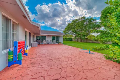 10860 SW 124th Rd, Miami, FL 33176 - Photo 28
