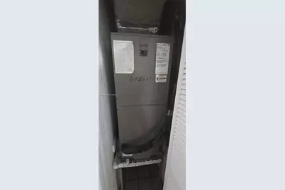 1648 NW 28th Ave, Miami, FL 33125 - Photo 16